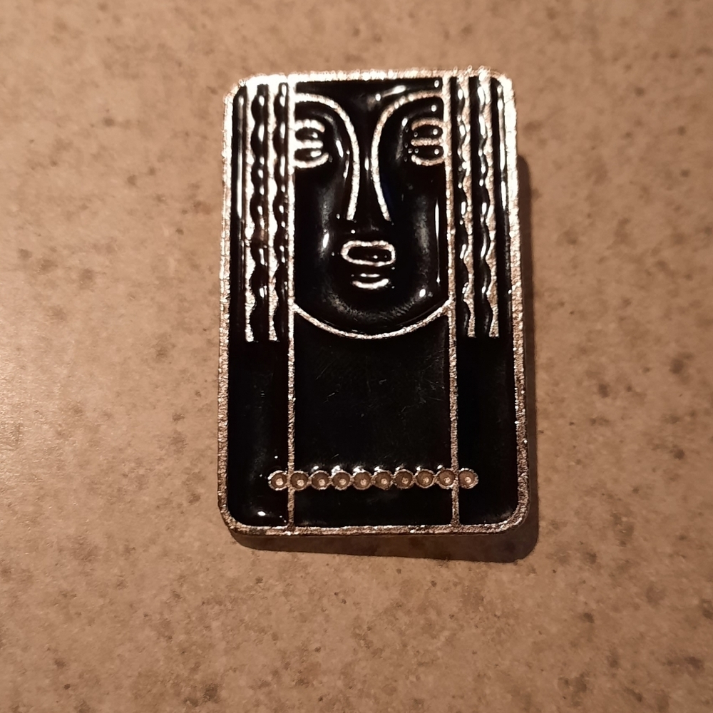 Ritz brooch Charles of the Ritz/Ritz Lady